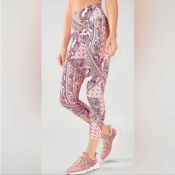 Fabletics PowerHold High-Waisted Capri Paisley Sport L - Picture 3 of 8